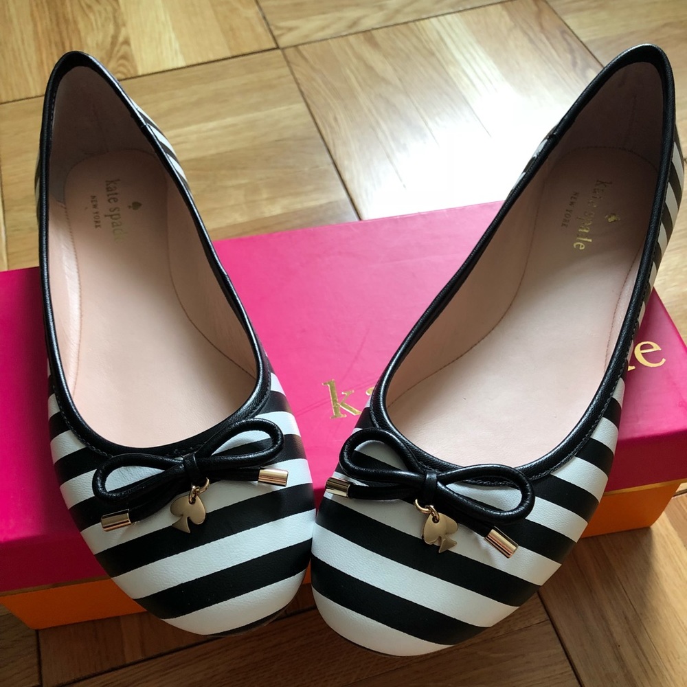 NWT! ♠️kate spade ♠️ striped Willa flats